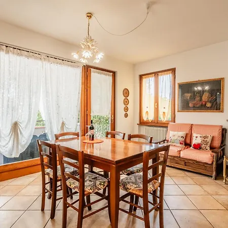 La Casa Nel *
