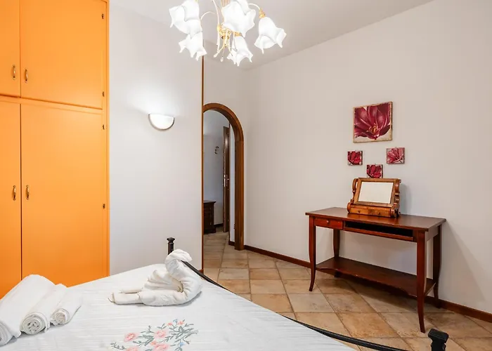 La Casa Nel *